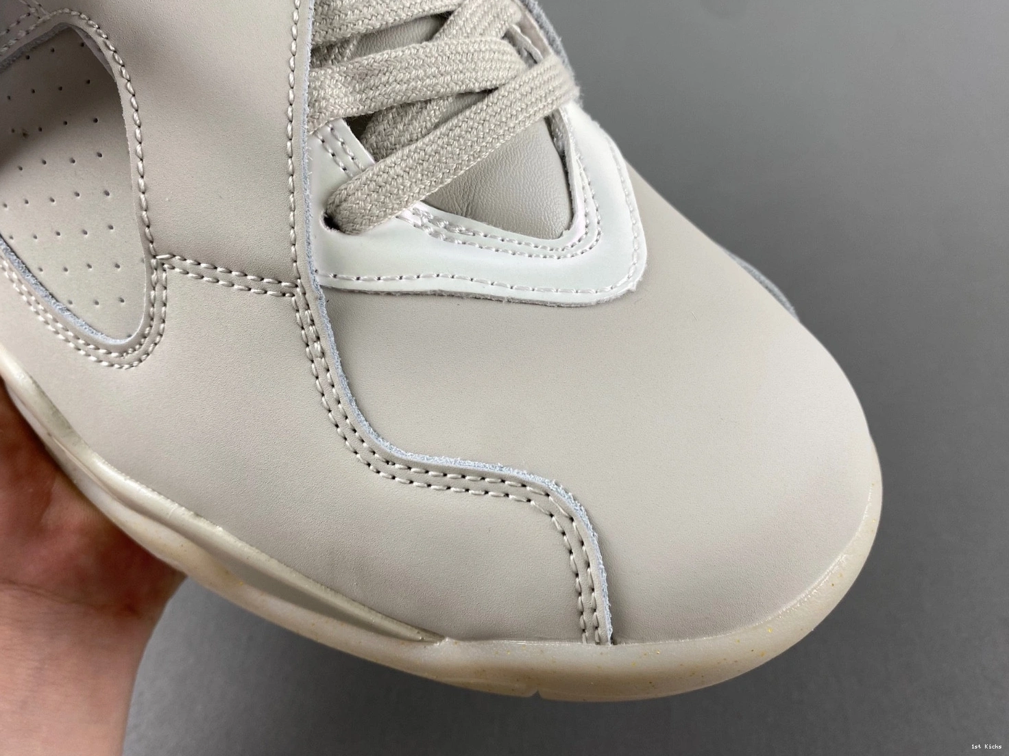 Men's 8 832821-030 - Champagne Retro Jordan 0325